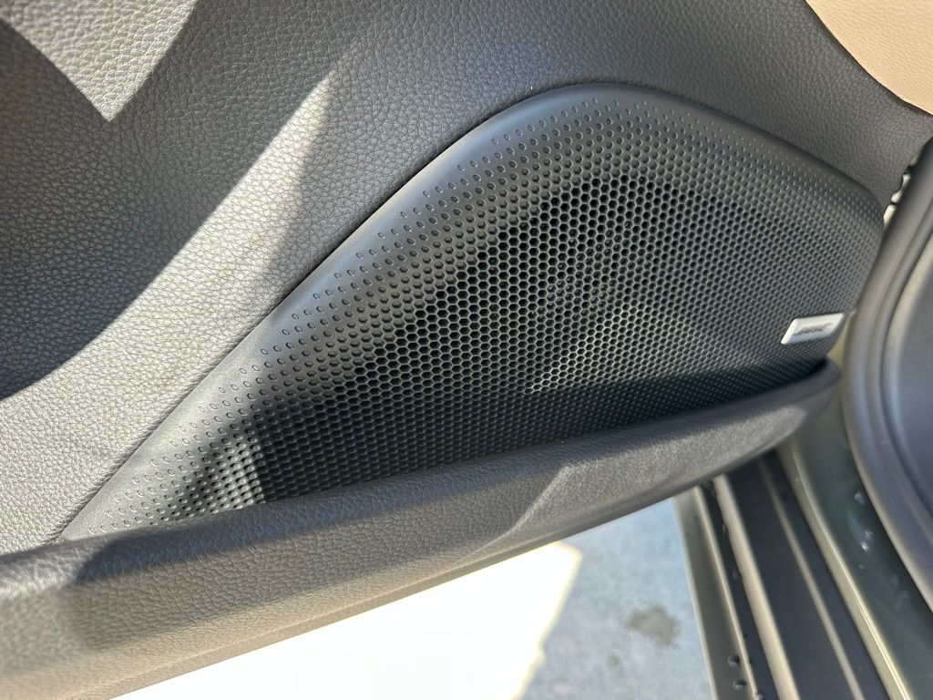 Thumbnail: 2026 Porsche Panamera - 21