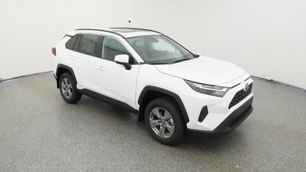 Thumbnail: 2025 Toyota RAV4 - 28