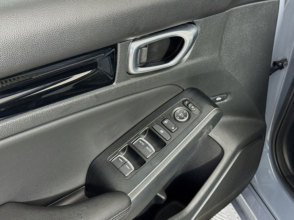 Thumbnail: 2023 Honda Civic - 18