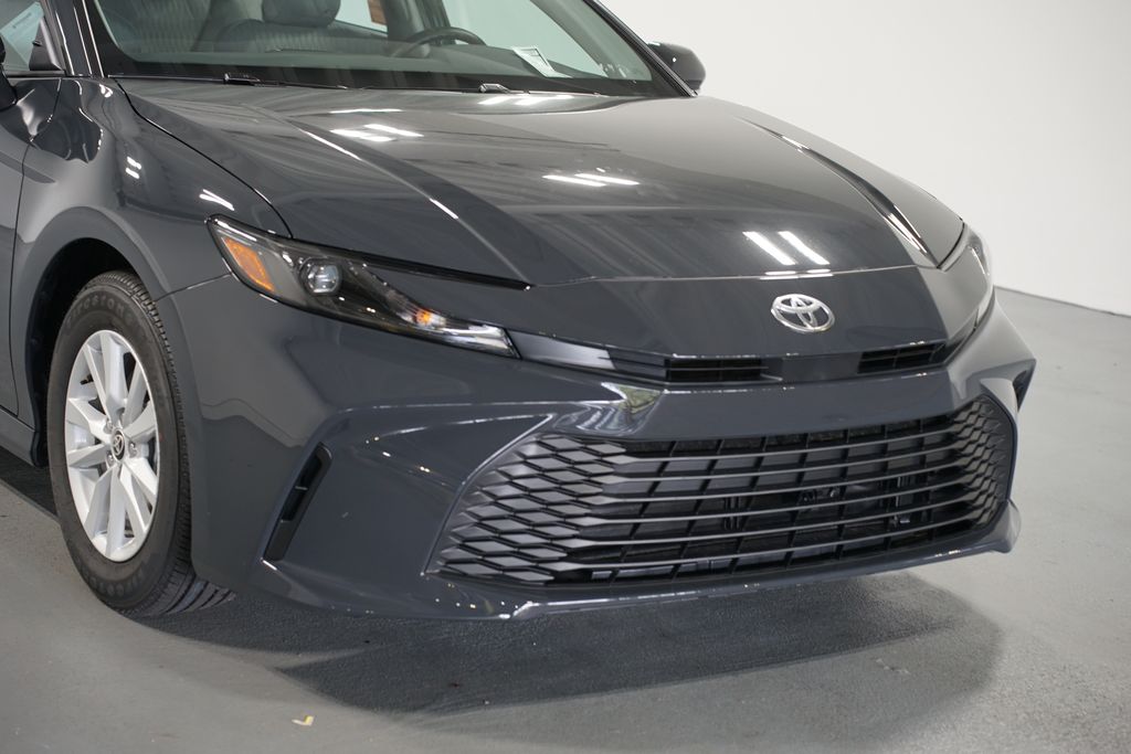 Thumbnail: 2025 Toyota Camry - 4