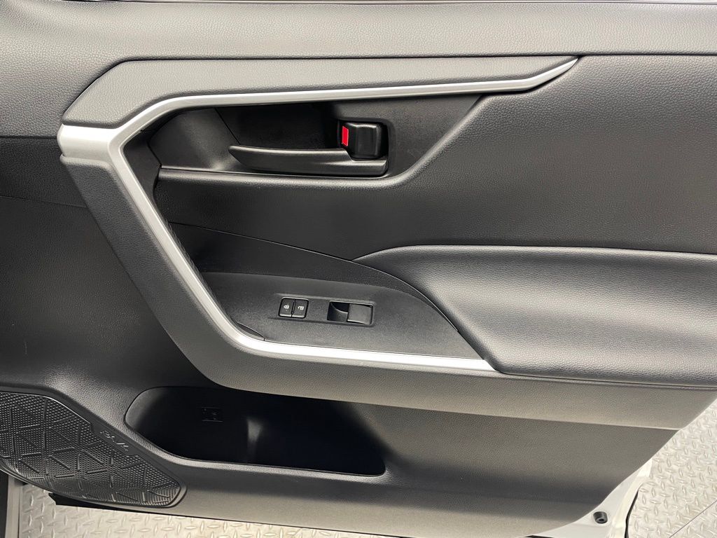 Thumbnail: 2023 Toyota RAV4 - 14