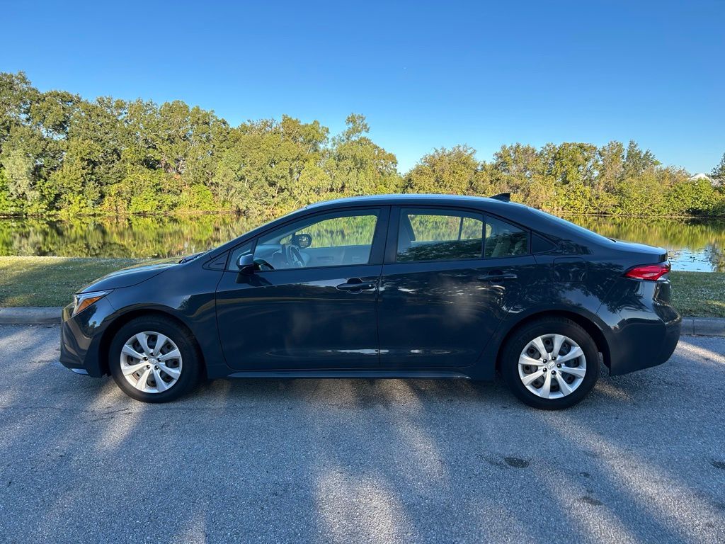 Thumbnail: 2025 Toyota Corolla - 2