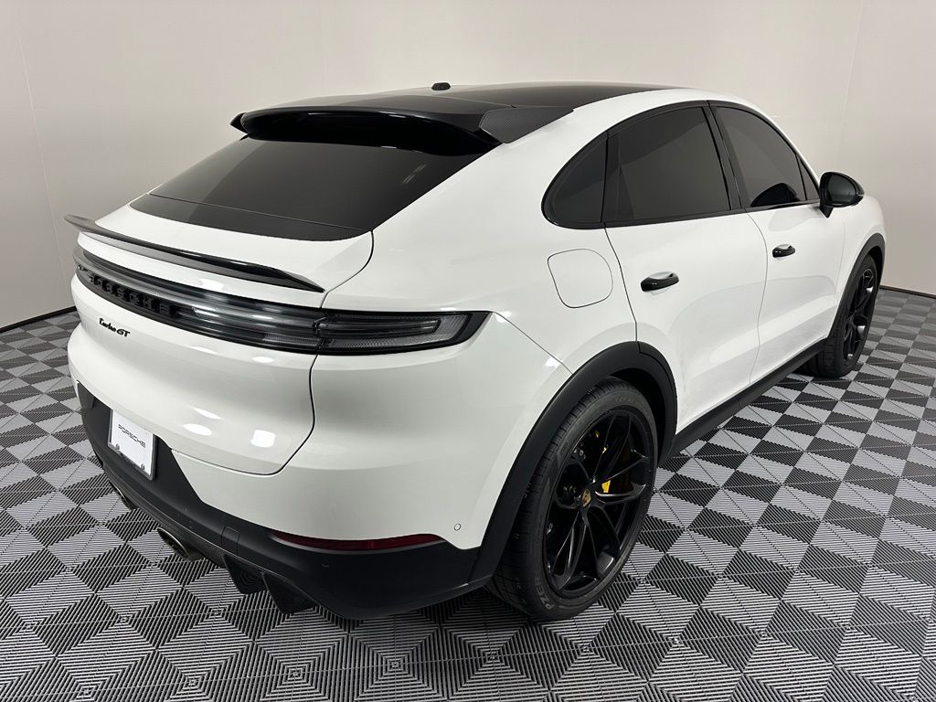 Thumbnail: 2024 Porsche  - 10