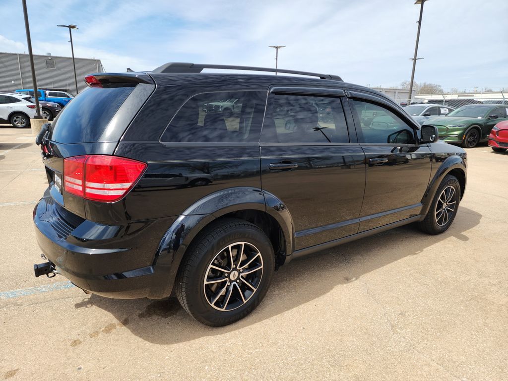 2018 Dodge Journey SE photo