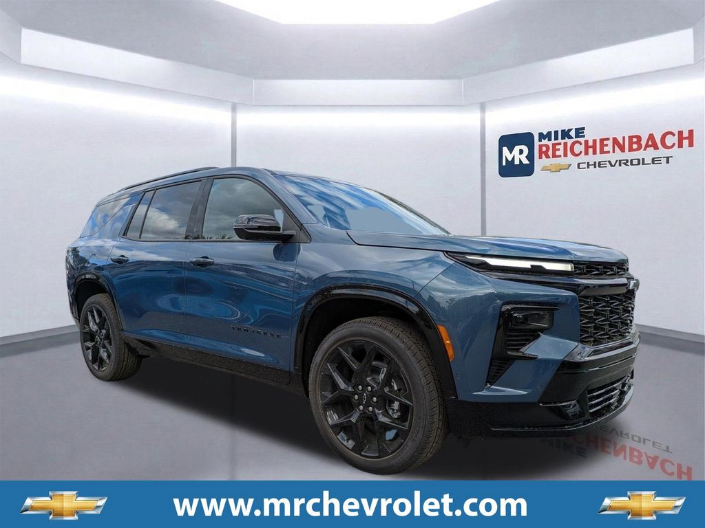 Lakeshore Blue Metallic 2026 Chevrolet Traverse SUV / Crossover Front-Wheel Drive 8-Speed Automatic