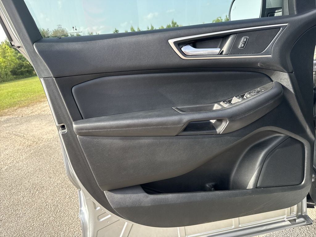 2022 Ford Edge SEL Silver at Martin Chrysler Dodge Jeep Ram