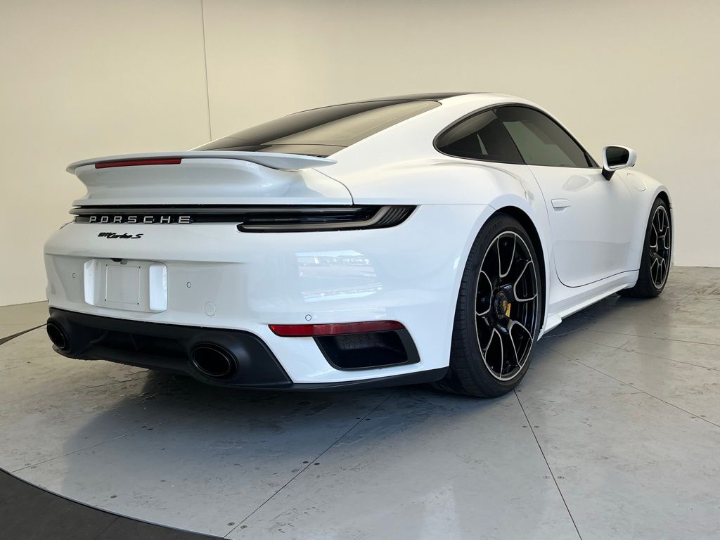 Thumbnail: 2024 Porsche 911 - 22