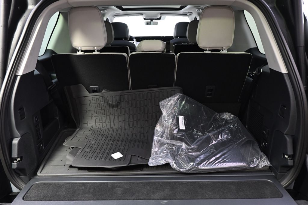 New 2026 Gray Lincoln Reserve image 19