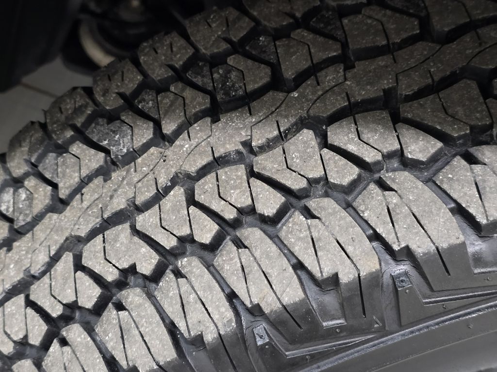 Used 2020 Black Jeep Trailhawk image 6