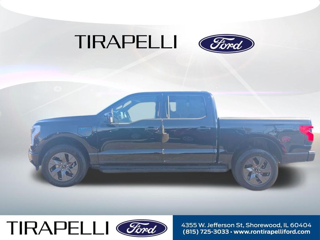 Certified Used 2025 Black Ford Lariat image 4