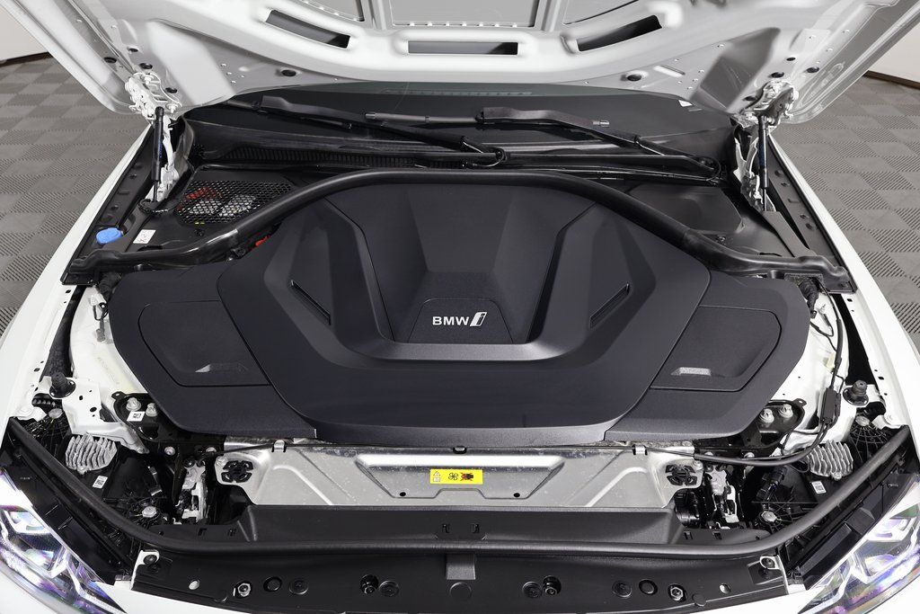 Thumbnail: 2023 BMW i4 - 15