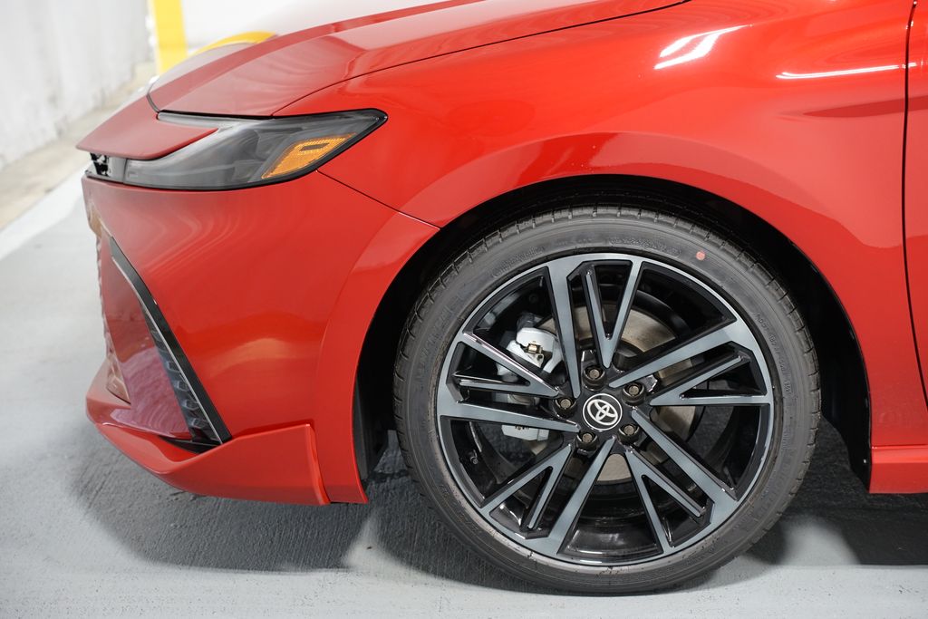 Thumbnail: 2025 Toyota Camry - 5