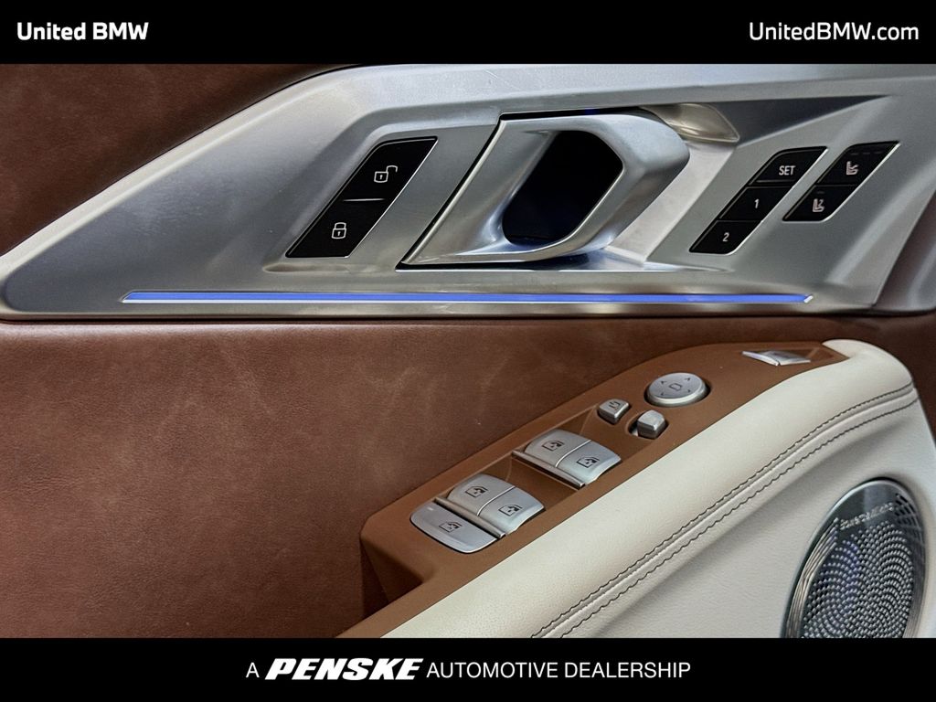 Thumbnail: 2023 BMW XM - 3