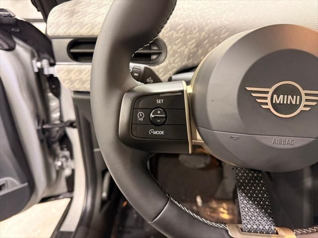 Thumbnail: 2026 MINI Cooper - 13