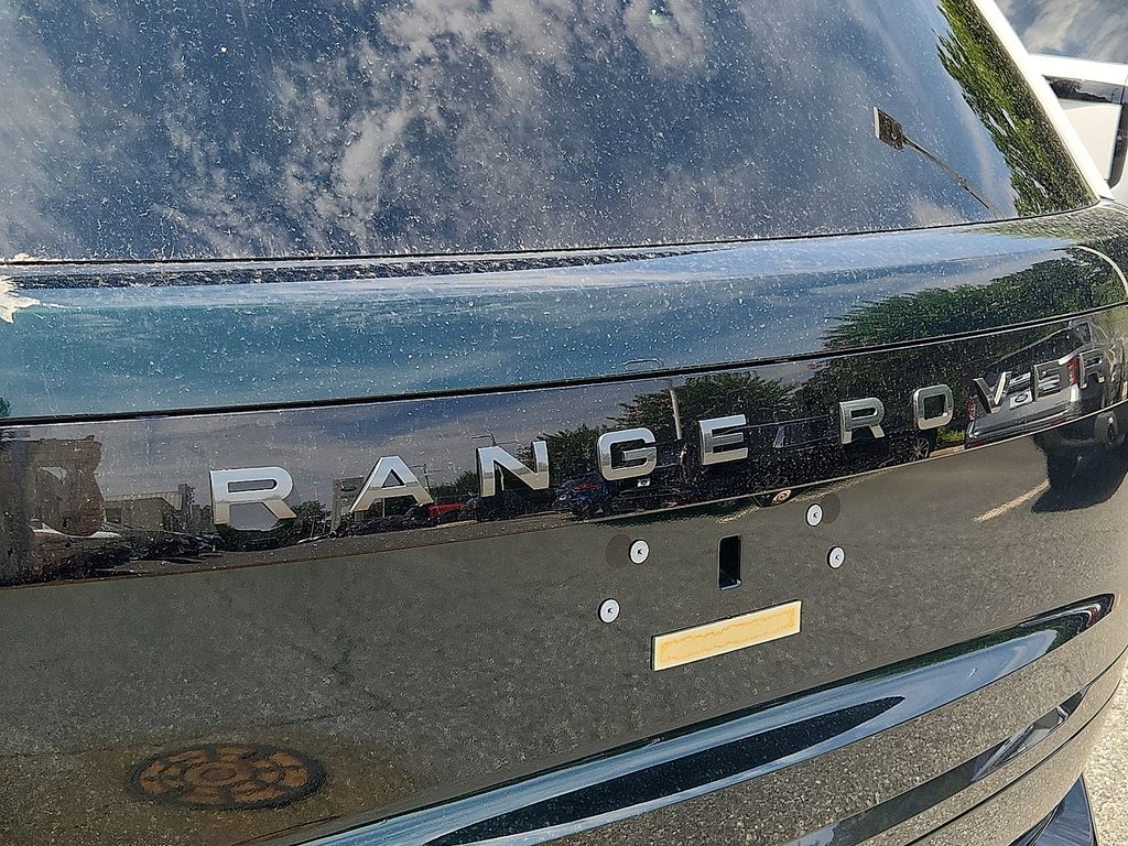 Thumbnail: 2025 Land Rover Range Rover - 12