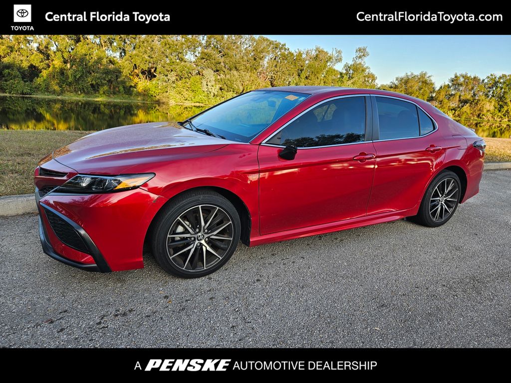 2022 Toyota Camry SE -
                Orlando, FL