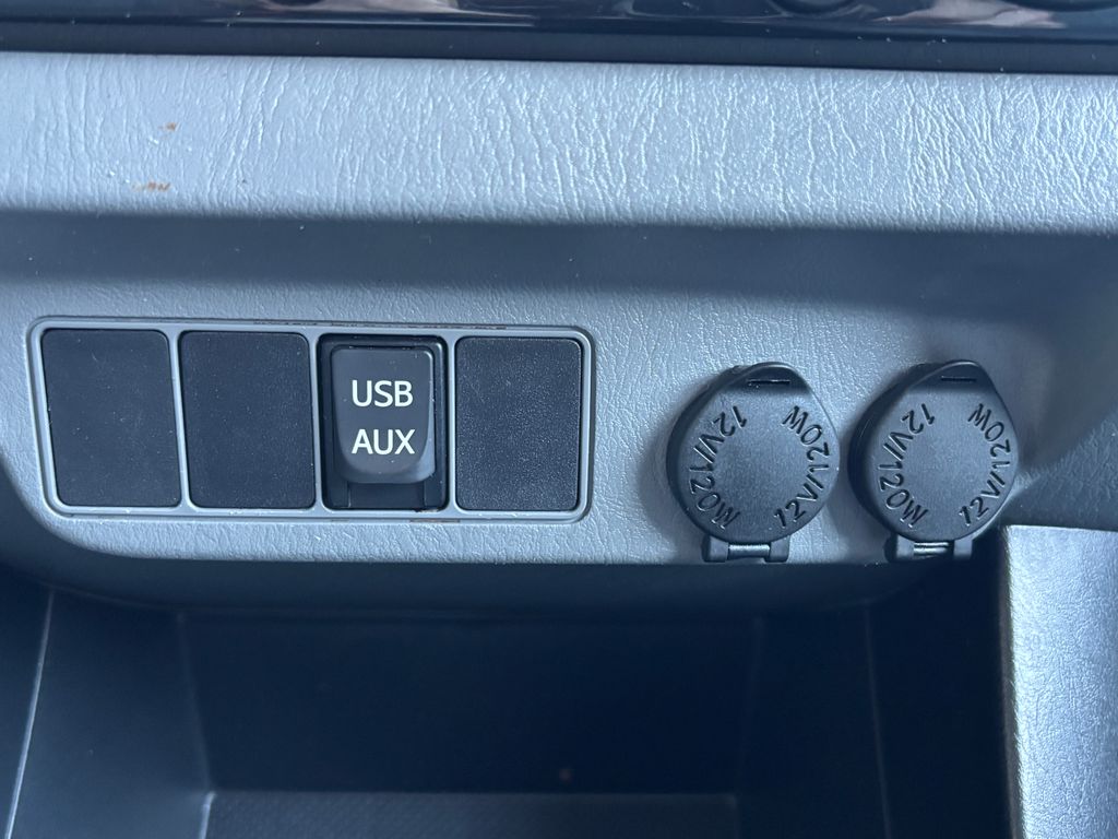 Thumbnail: 2014 Toyota Tacoma - 16