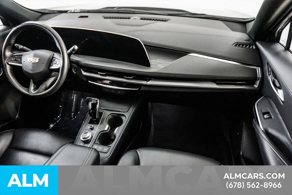Used 2025 Silver Cadillac Premium Luxury image 21
