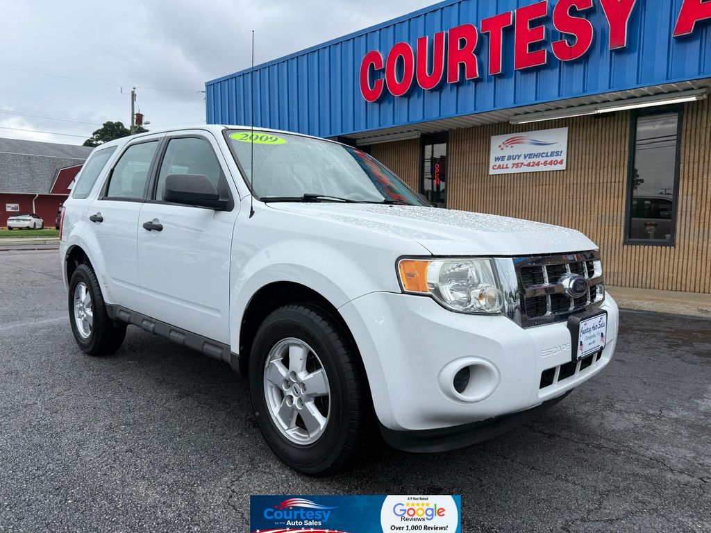 White Suede 2009 Ford Escape SUV / Crossover All-Wheel Drive 6-Speed Automatic