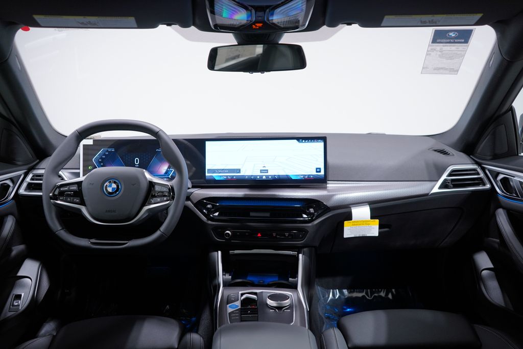 2025 BMW i4 eDrive40 10