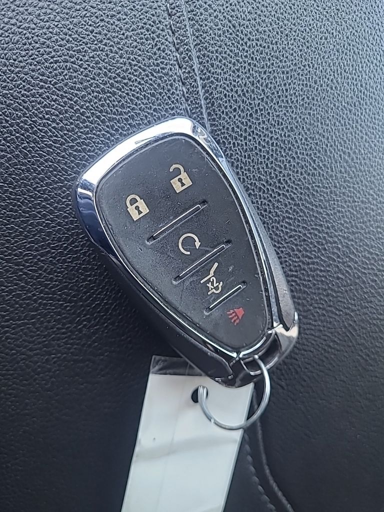 used 2023 Chevrolet Traverse car, priced at $34,956