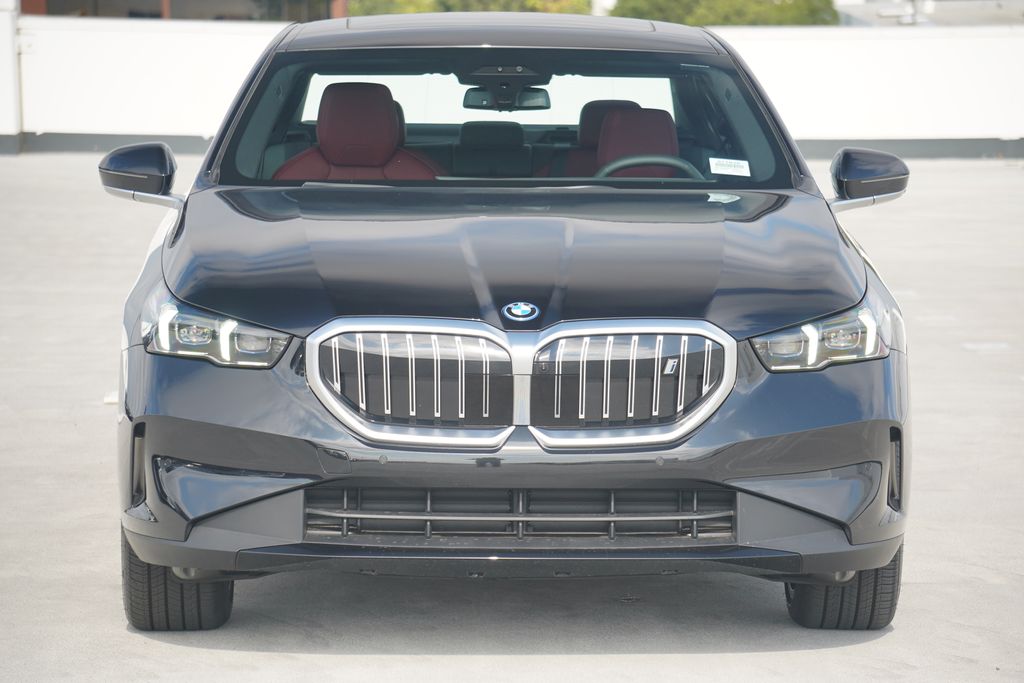 Thumbnail: 2026 BMW i5 - 2