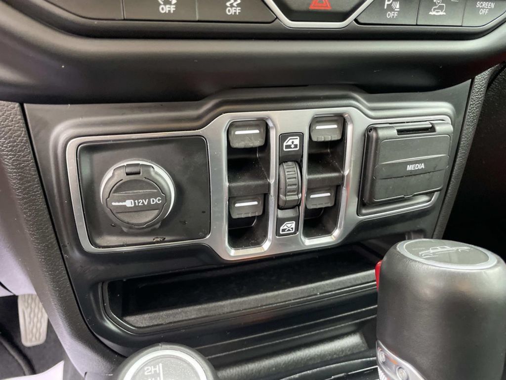 Used 2021 Red Jeep Overland image 26