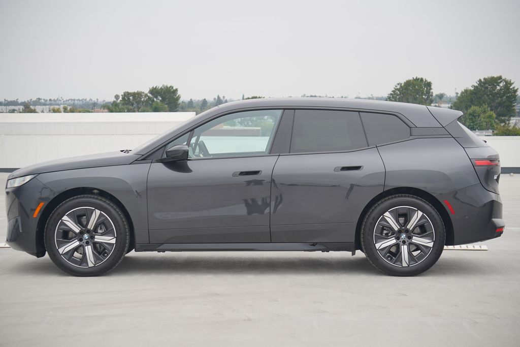 Thumbnail: 2026 BMW iX - 4