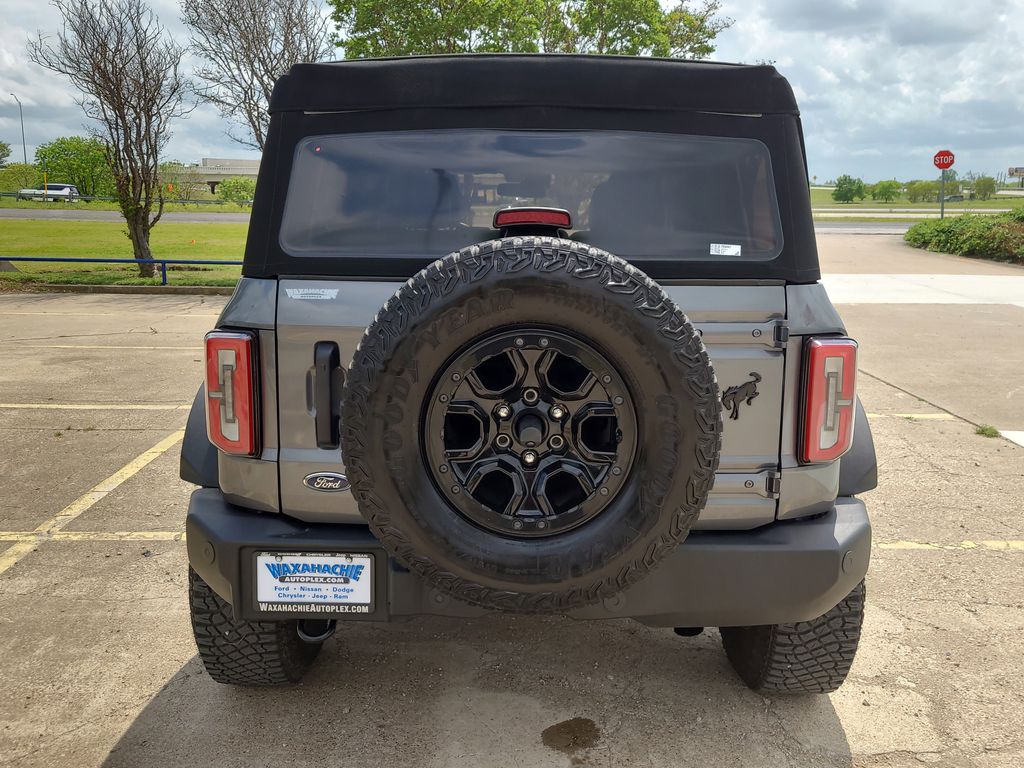 View vehicle photo 4