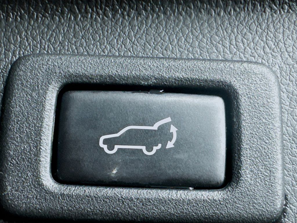 Used Car 2018 Subaru Outback  2.5i For Sale In Austin, Texas