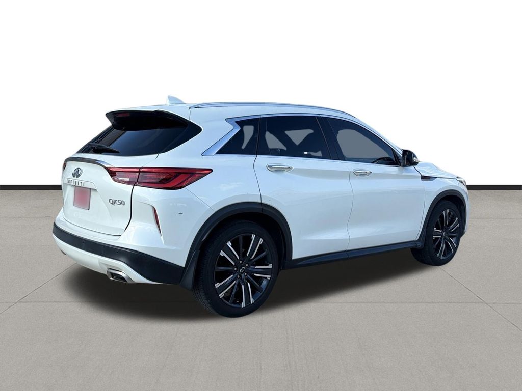 2021 INFINITI QX50 LUXE - 4
