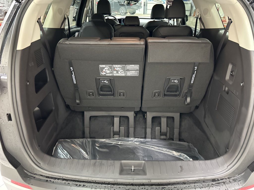 new 2026 Kia Carnival car, priced at $41,665