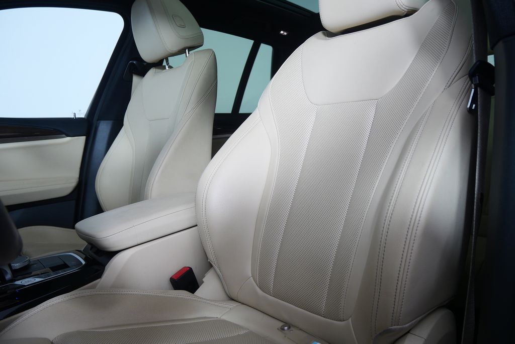 Thumbnail: 2022 BMW X3 - 8