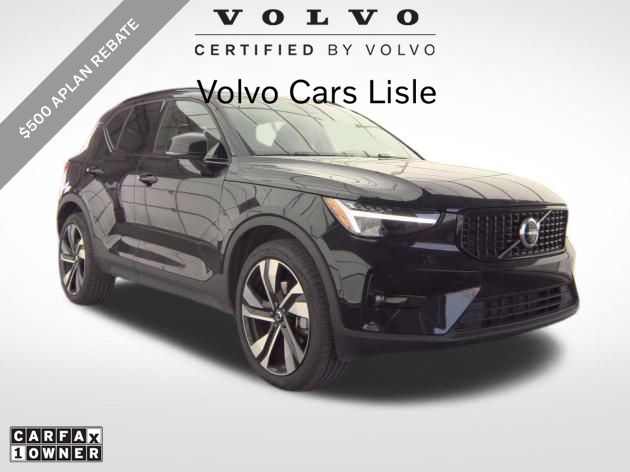 2025 Volvo XC40 B5 Plus Dark Theme AWD