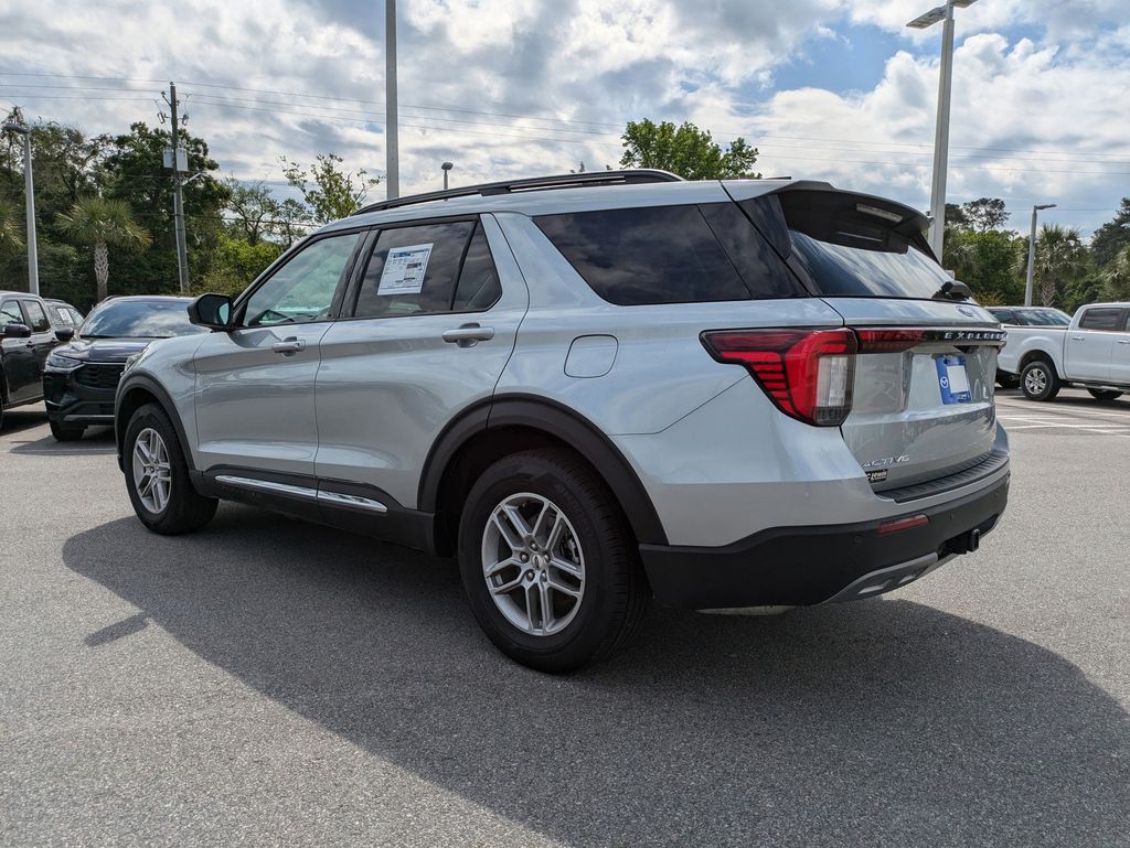 2025 Ford Explorer Active