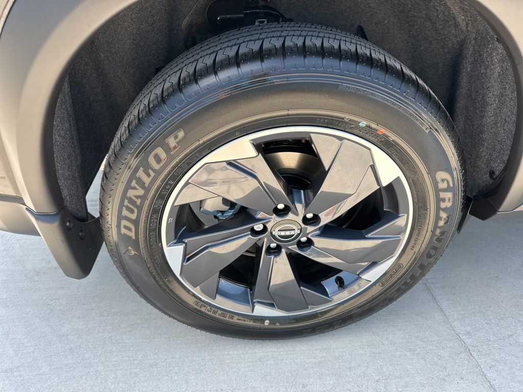 2025 Super Black Nissan Rogue SV FWD SUV
