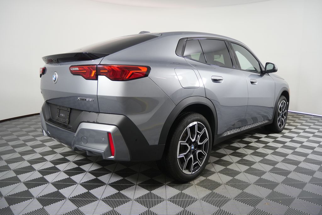 Thumbnail: 2025 BMW X2 - 3