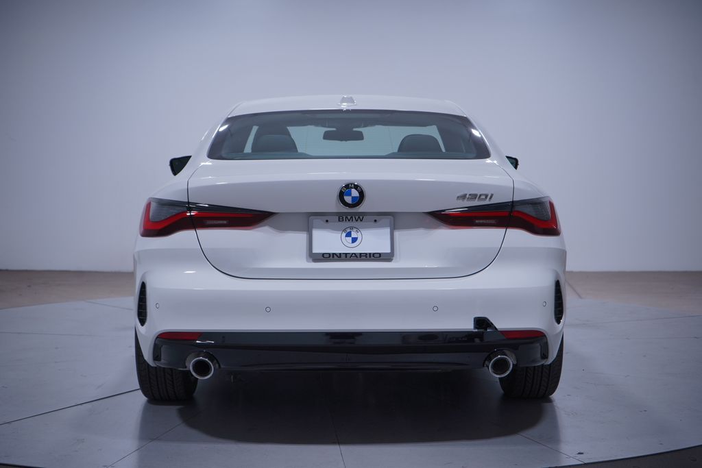 Thumbnail: 2026 BMW 4 Series - 5