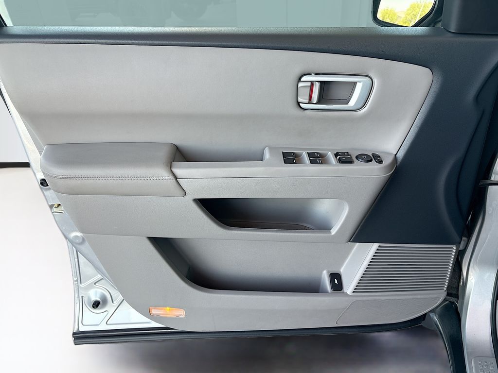 Thumbnail: 2014 Honda Pilot - 25