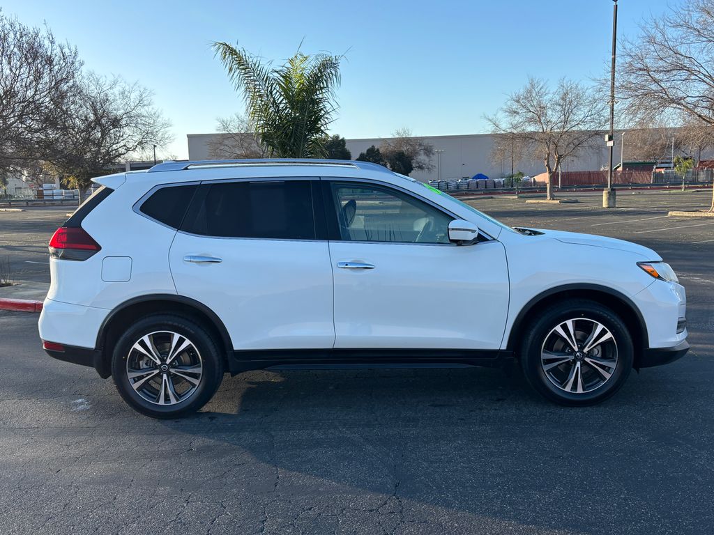 Thumbnail: 2019 Nissan Rogue - 4