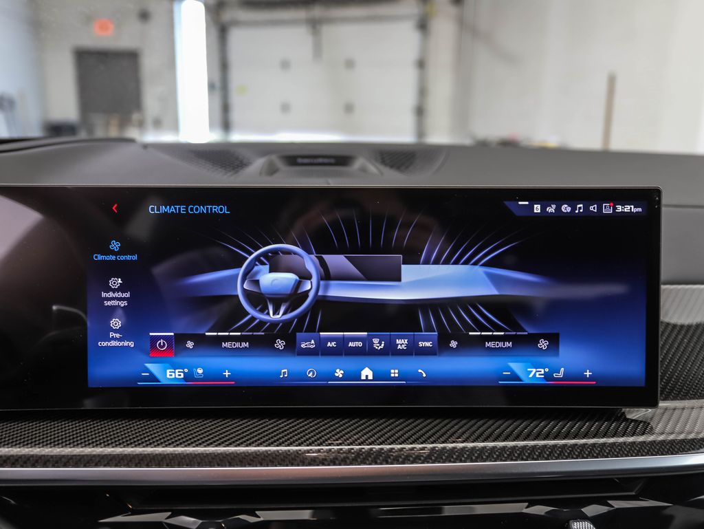 Thumbnail: 2027 BMW X7 - 18