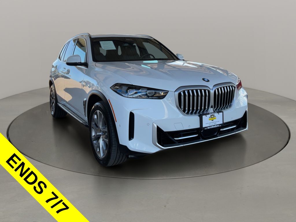 Alpine White 2026 BMW X5 SUV / Crossover Rear-Wheel Drive 8-Speed Automatic