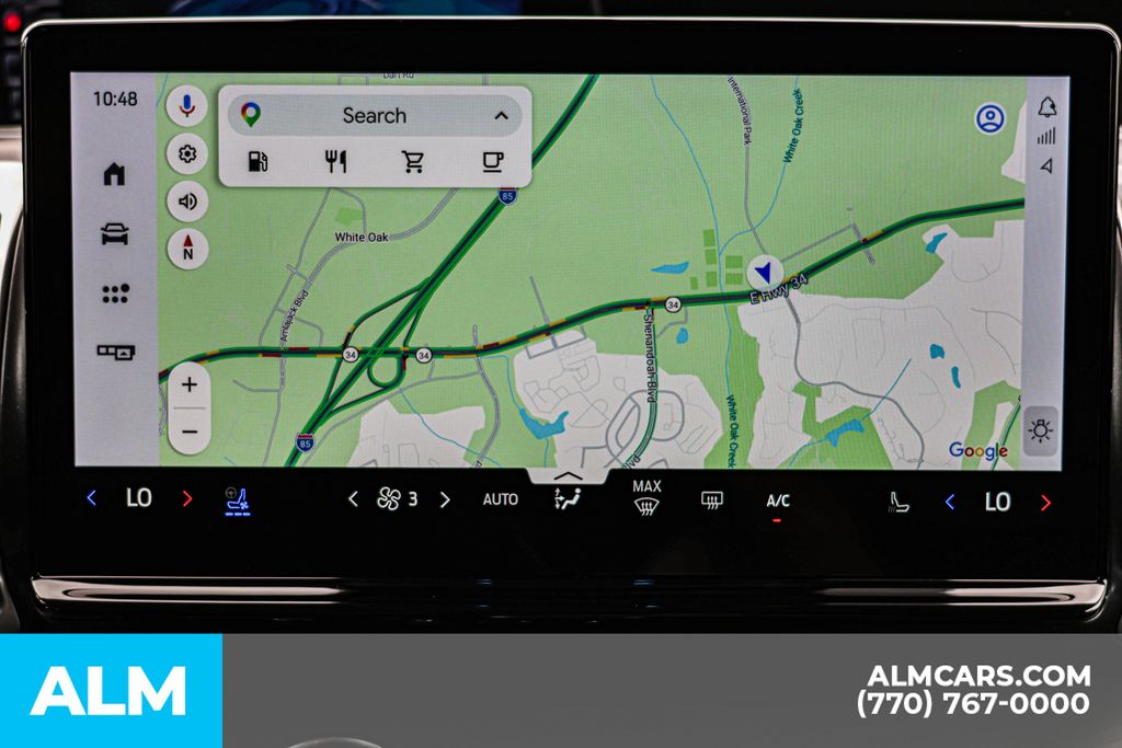 Used 2025 Silver Ford Platinum image 41