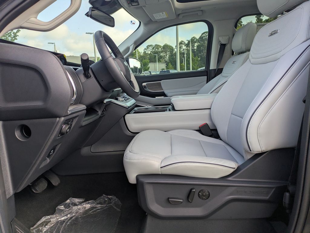 2025 Ford Expedition Platinum MAX