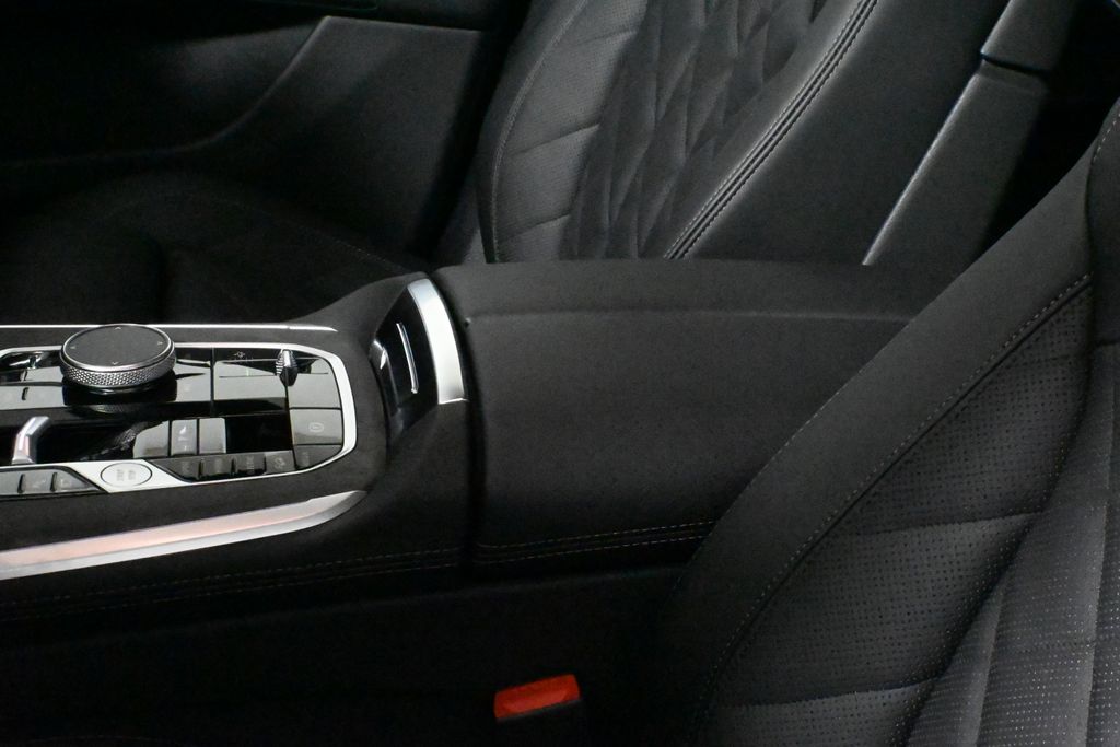 Thumbnail: 2026 BMW X5 - 26