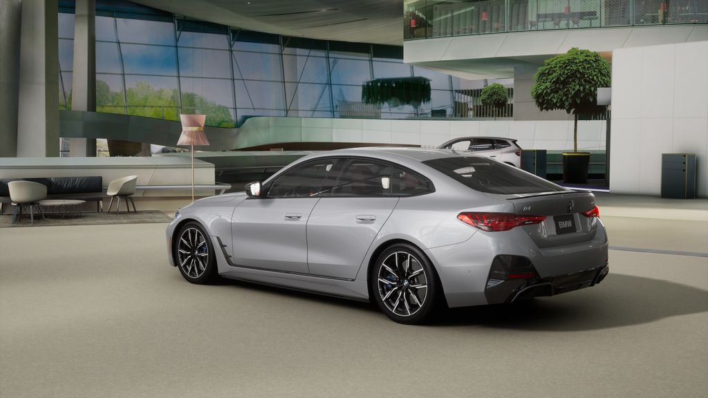 Thumbnail: 2025 BMW i4 - 2