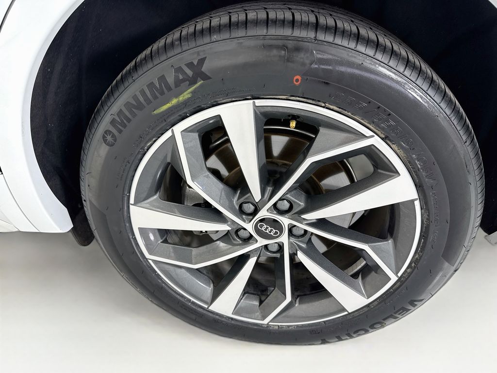 Thumbnail: 2022 Audi Q5 - 30