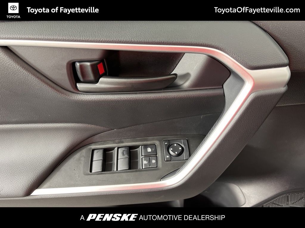 Thumbnail: 2025 Toyota RAV4 - 26