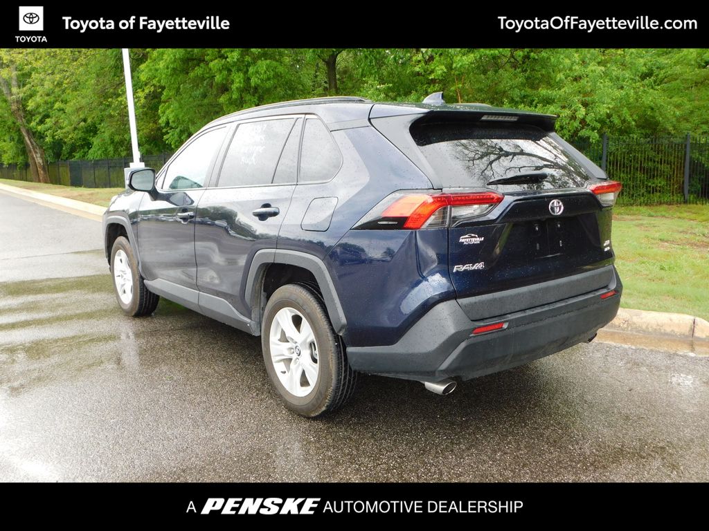 2020 Toyota RAV4 XLE 3