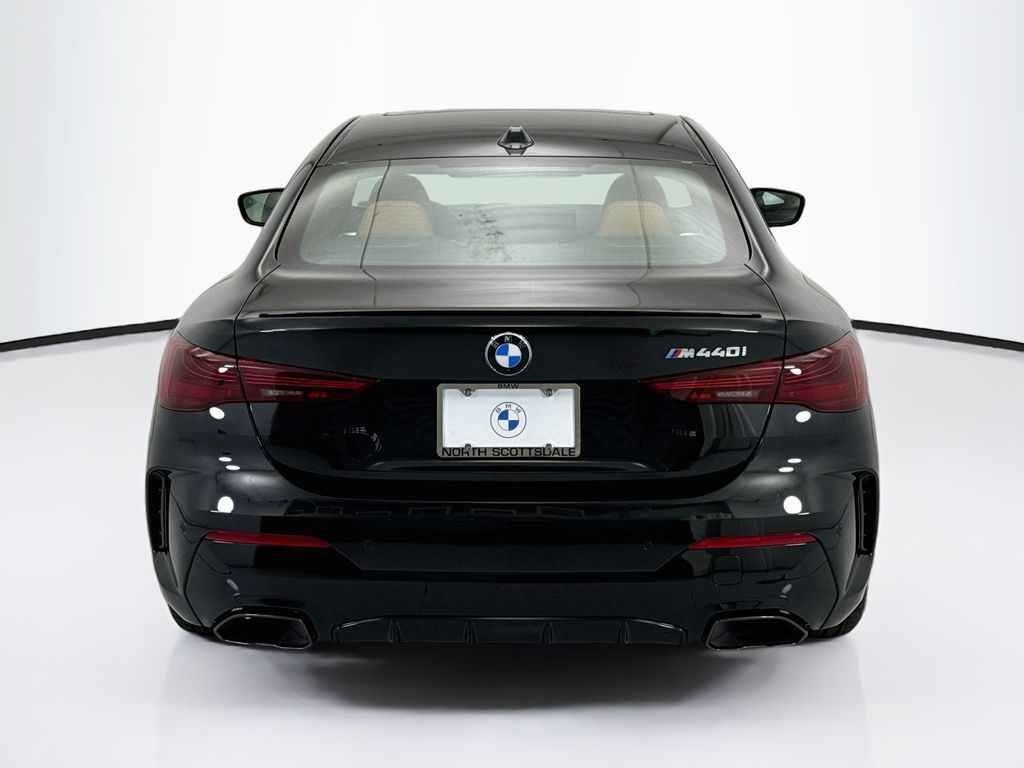 Thumbnail: 2027 BMW 4 Series - 6